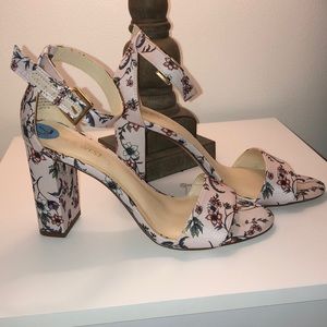 NWT- Nine West Heels 👠